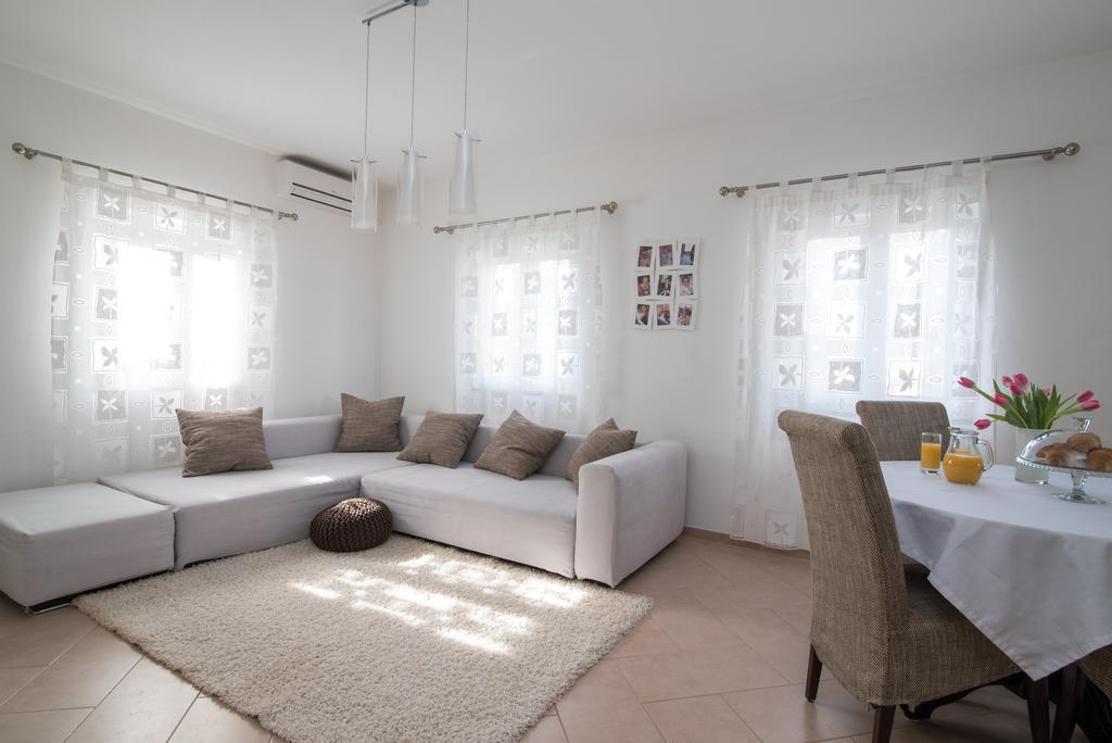Apartment Marcela Sutivan ภายนอก รูปภาพ
